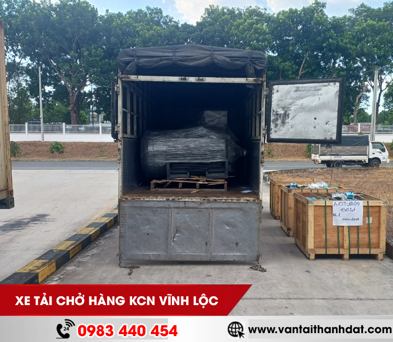 xe-tai-cho-hang-kcn-vinh-loc-gia-re