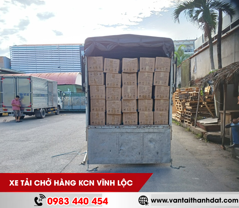 xe-tai-cho-hang-kcn-vinh-loc